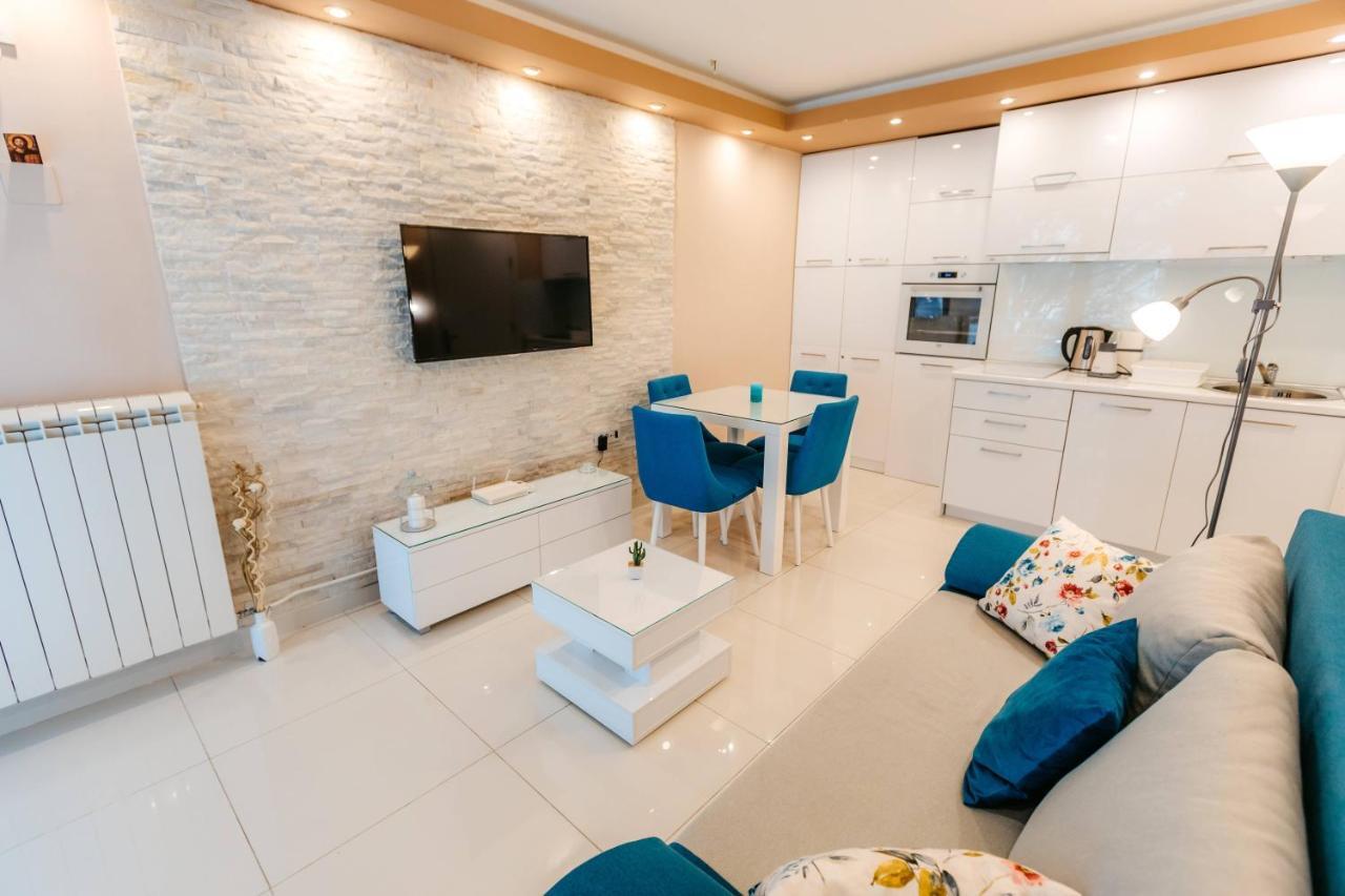 Turist Apartment Nisz Zewnętrze zdjęcie